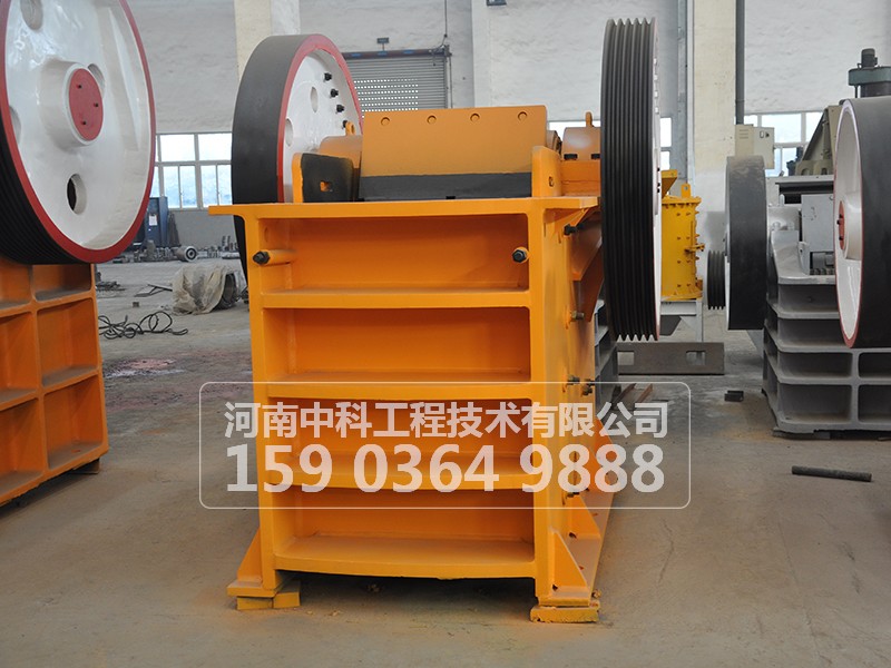 顎式破碎機心軸、偏心軸、軸瓦磨損到什么程度更換？