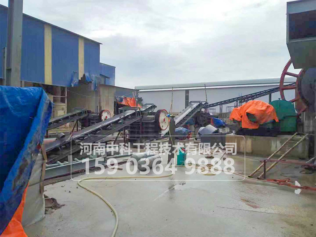 顎式破碎機(jī)的表示及大型、中型、小型定義